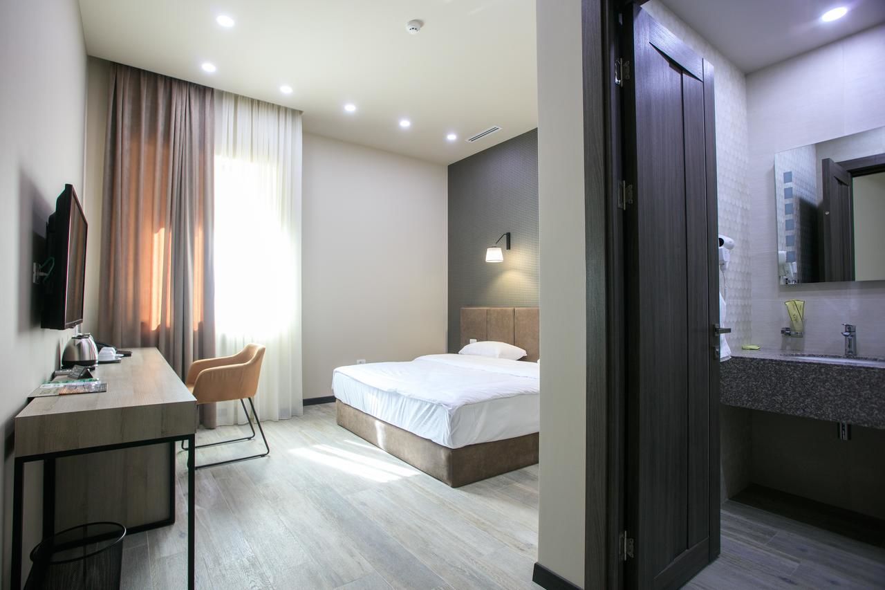 Отель Ibiza Hotel Ереван-15