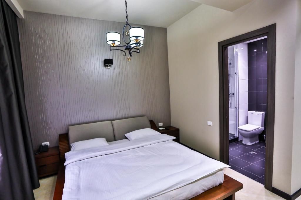 Отель Ibiza Hotel Ереван