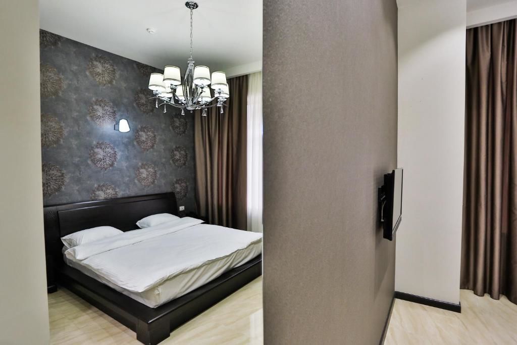 Отель Ibiza Hotel Ереван